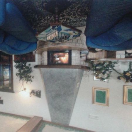 Hotel Cristallo 체레토 라기 외부 사진
