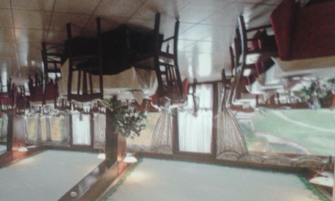 Hotel Cristallo 체레토 라기 외부 사진